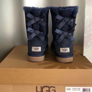 Ugg midnight blue 6.5 women boots